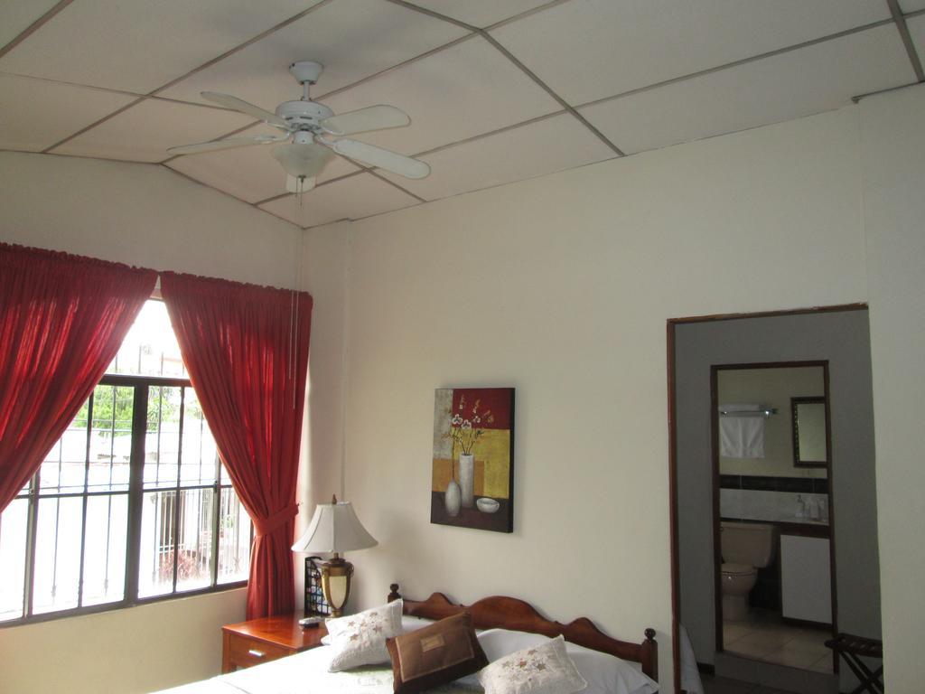 Hotel San Mateo San Salvador Habitación foto